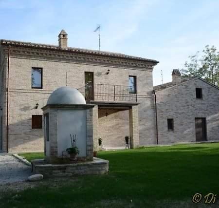 L' Antico Pozzo Country House Monsampietro Morico Exterior foto