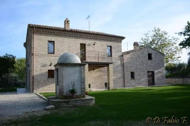 L' Antico Pozzo Country House Monsampietro Morico Exterior foto