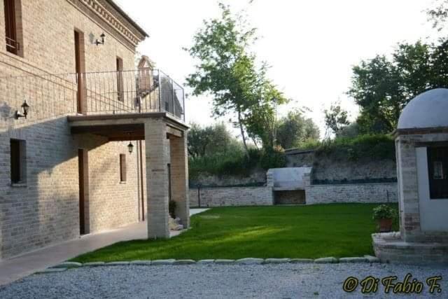 L' Antico Pozzo Country House Monsampietro Morico Exterior foto