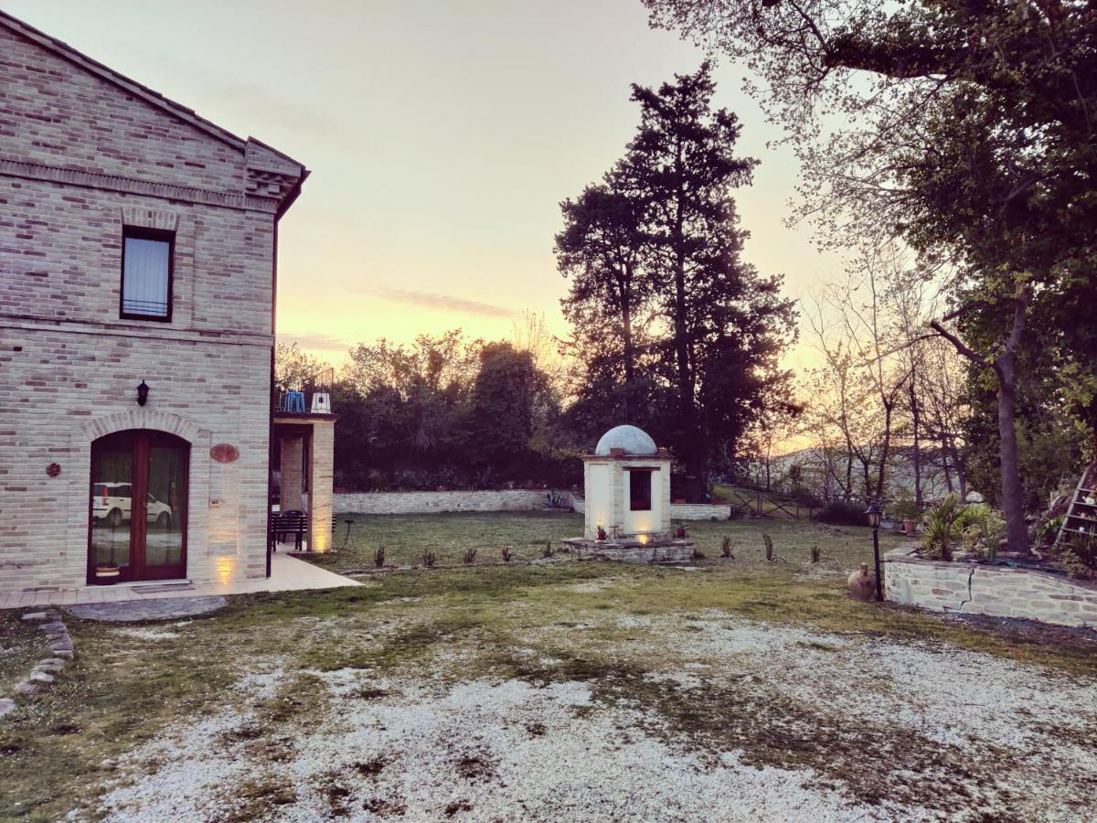 L' Antico Pozzo Country House Monsampietro Morico Exterior foto